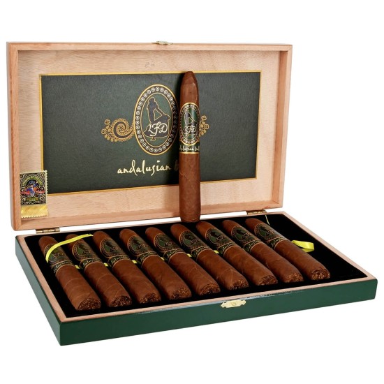 La Flor Dominicana Andalusian Bull Figurado 10s
